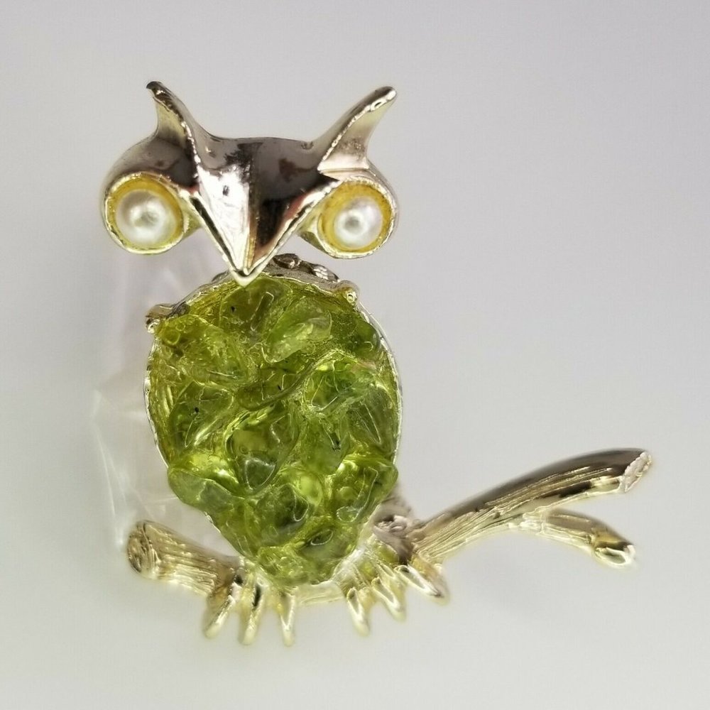 Vintage Owl Pin Brooch Pearl Eyes Peridot Green